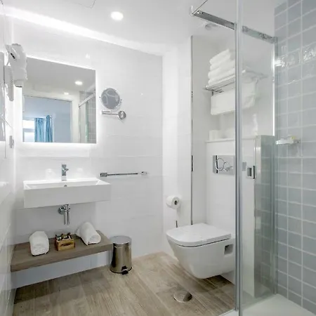 ゲストハウス Madalena セデイラ